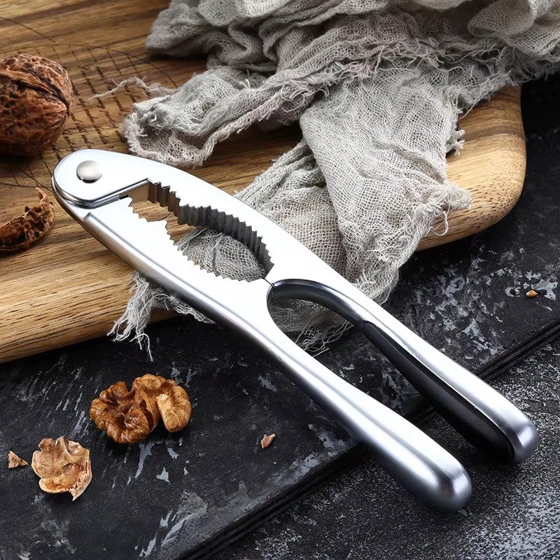 TK Strong Grip Nut Cracker – Heavy Duty Kitchen Tool