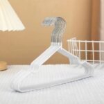 TK 10-Pack Metal Clothes Hangers with PVC Coating