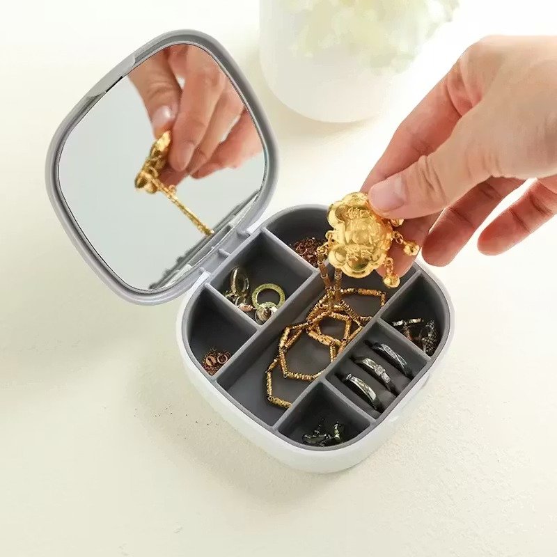 Compact Jewelry Organizer with Mirror – Multi-Compartment Travel Case