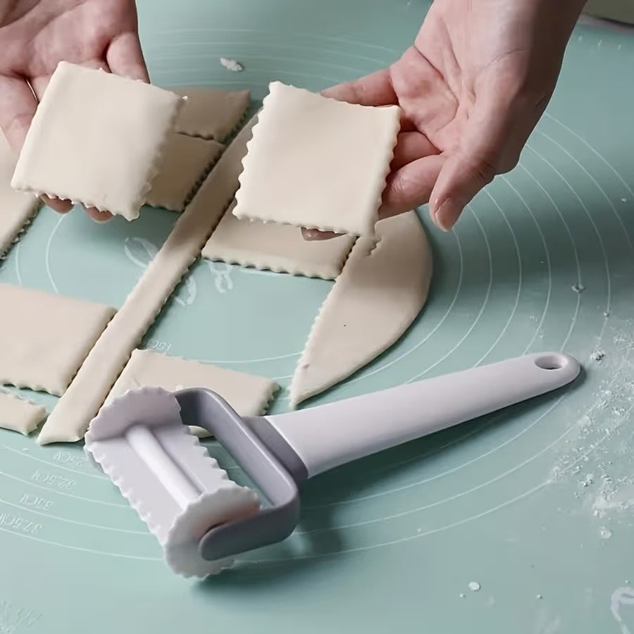 TK Cake Fondant Cutter – Smooth & Precise Baking Tool