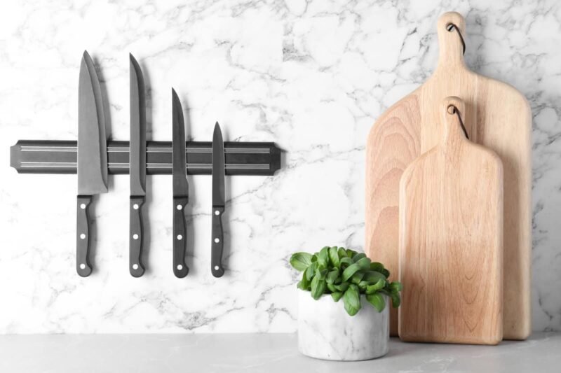 TK Magnetic Strip Knife Holder – Wall Mounted